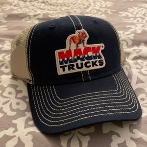 Mack Trucking Vintage logo trucker hat